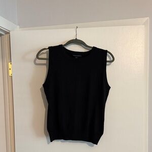 Banana Republic Black Sleeveless Crew Neck Sweater Vest